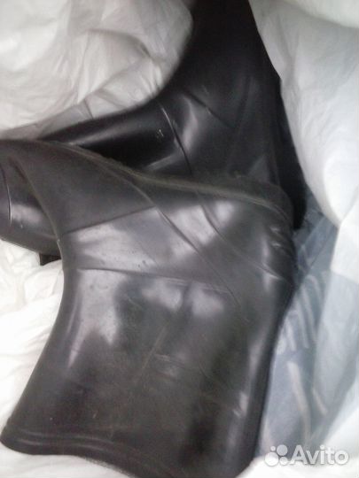 Резиновые полусапоги 44р