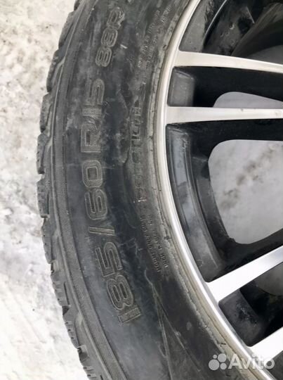 Nokian Tyres Hakkapeliitta R2 185/60 R15 88S