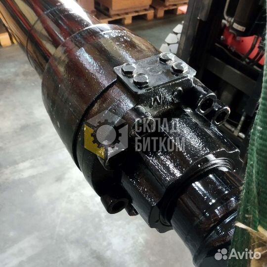 Гидроцилиндр стрелы Caterpillar 330D