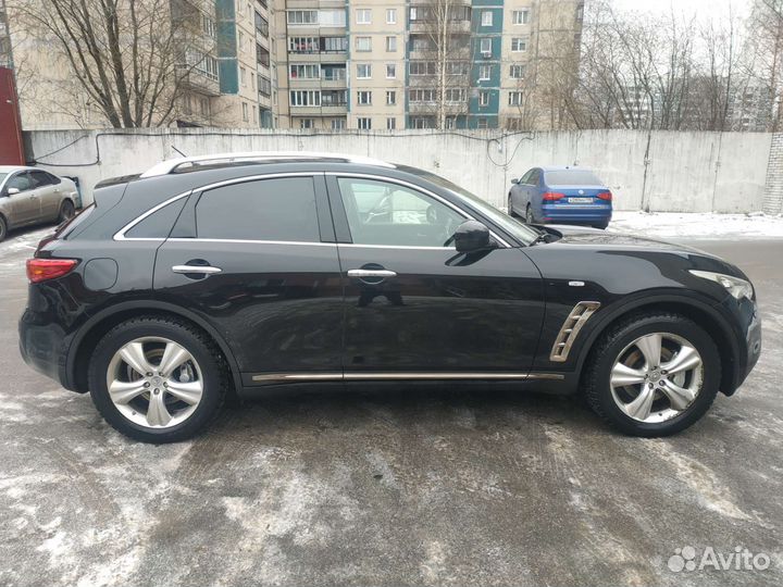 Автомобиль с водителем