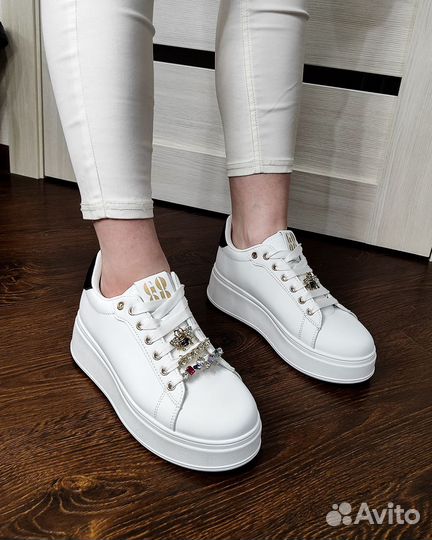 Кроссовки Натуральная кожа Italian белые новые IT