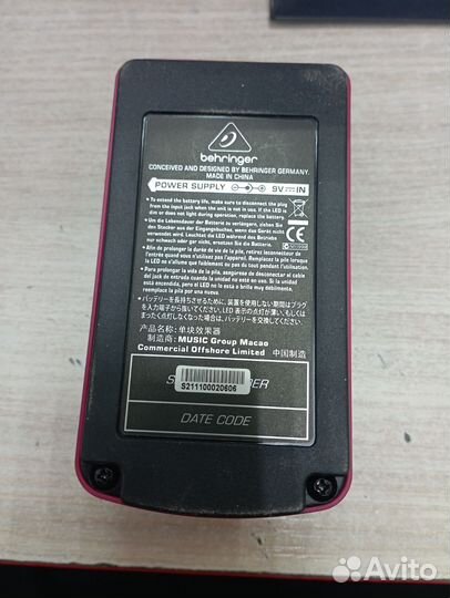 Гитарная педаль Behringer UM300