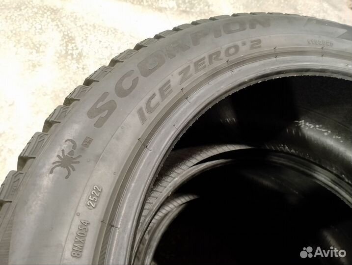 Pirelli Scorpion Ice Zero 2 275/45 R21 110H