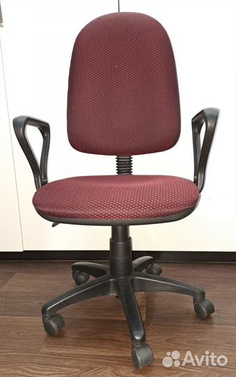 Компьютерное кресло