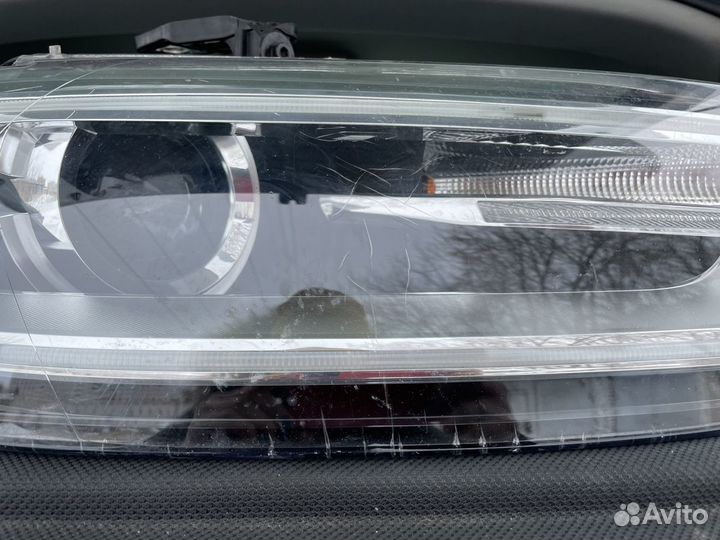Фара правая audi Q3