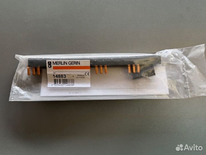 14883 SE Гребёнчатая шинка, 3 полюса, 12 x 18 мм