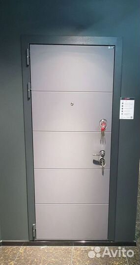 Дверь входная графит шумо-изоляционная Арт