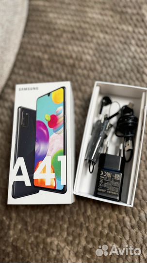 Samsung Galaxy A41, 8/64 ГБ