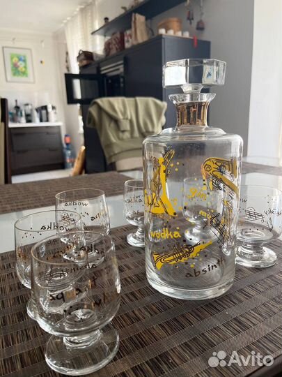 Штоф и 6 фужеров богемское стекло