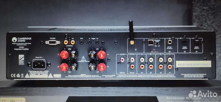 Интегральный усилитель Cambridge audio CXA 61