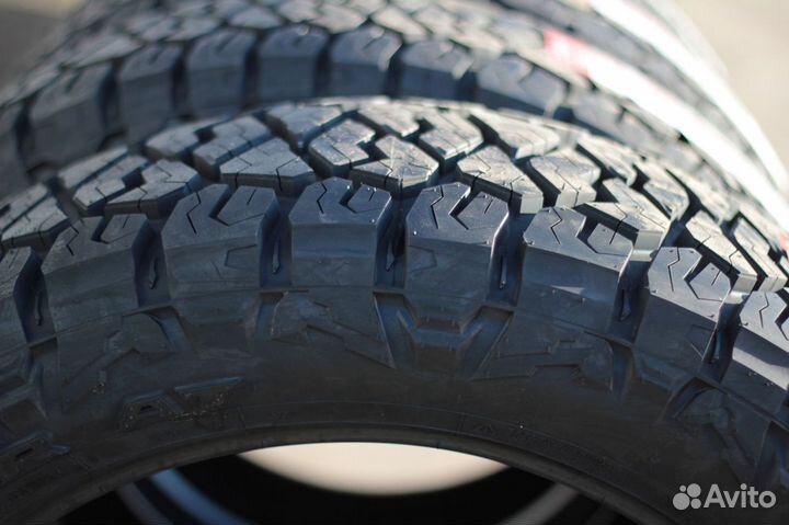 Maxxis RAZR AT 285/50 R22 121R