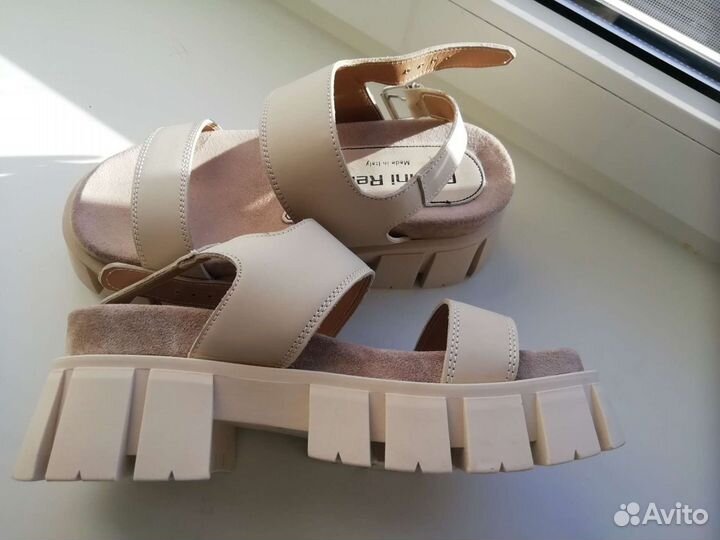 Сандали, босоножки новые, кожаные