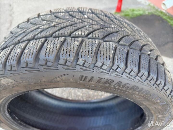 Goodyear UltraGrip 2 225/45 R17