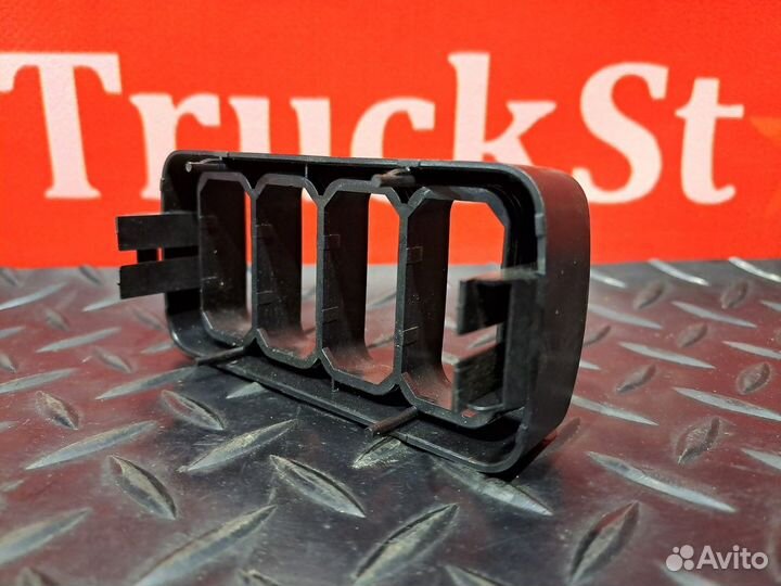 Рамка кнопок Mercedes-Benz Axor, камаз 5490