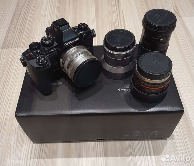 Olympus OM-D E-M1 с объективами 17 25 60 7.5