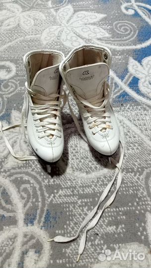 Коньки фигурные