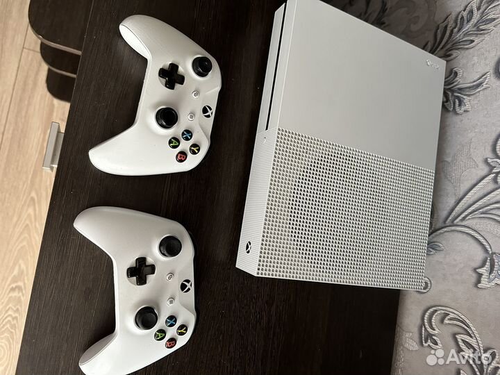 Xbox One s
