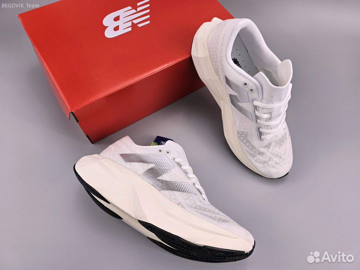 Кроссовки new balance elite v4