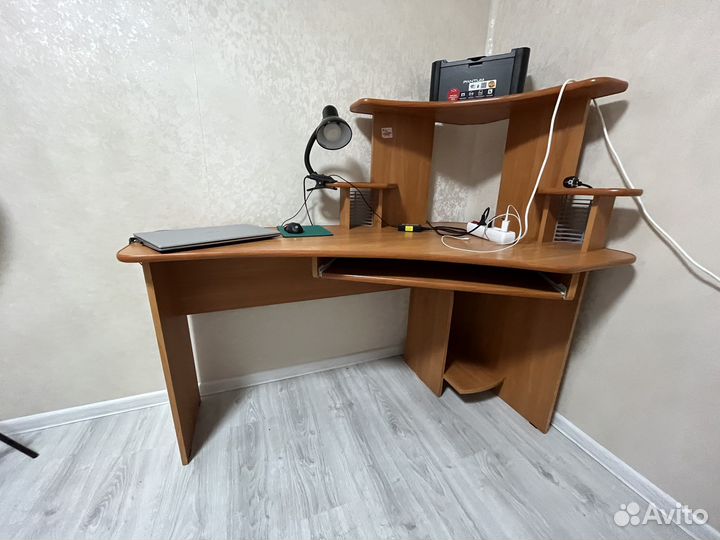 Компьютерный стол бу