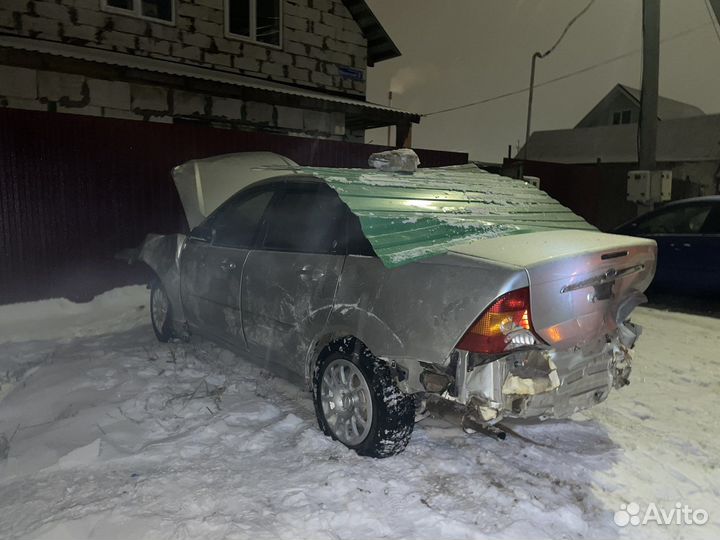 Ford Focus 1.8 МТ, 2004, битый, 190 000 км