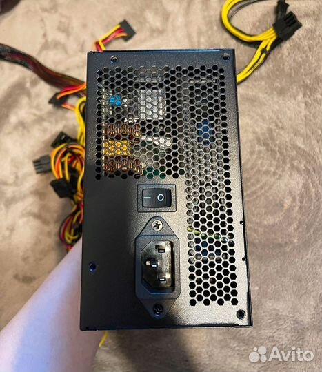 Блок питания 650W