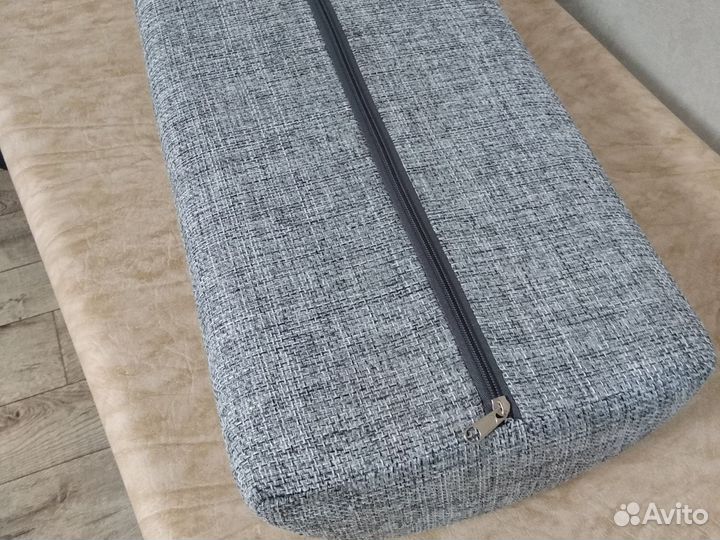 Подушка - валик новая