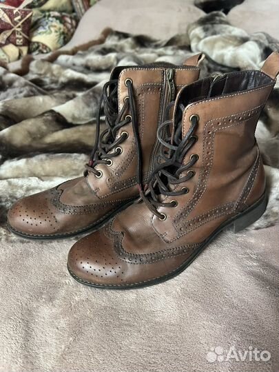 Ботинки женские