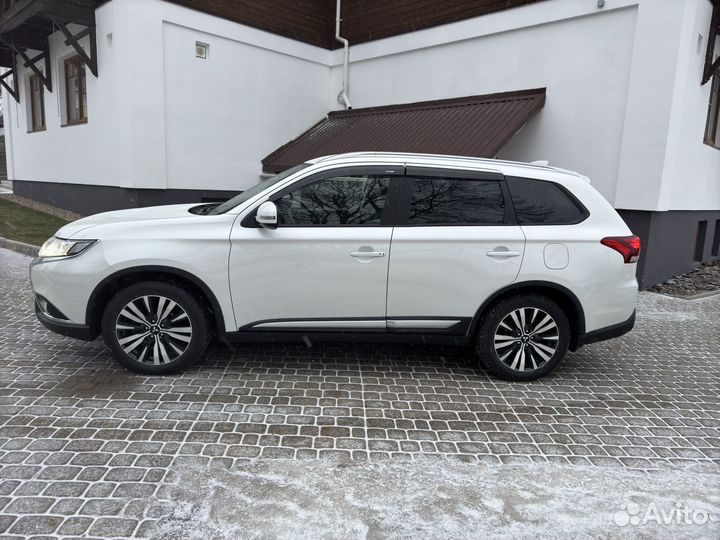 Mitsubishi Outlander 2.4 CVT, 2018, 82 000 км