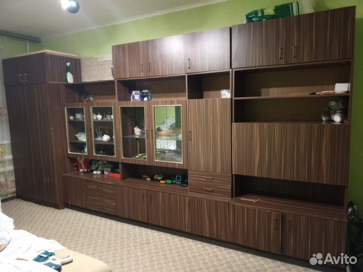 Стенка в гостиную со шкафом