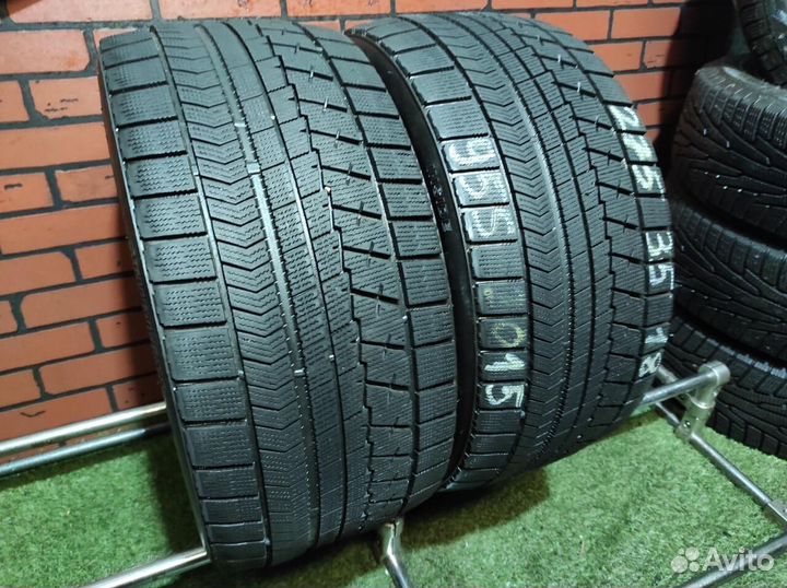 Bridgestone Blizzak VRX 275/35 R18 95S