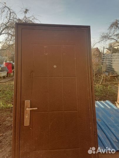 Дверь входная