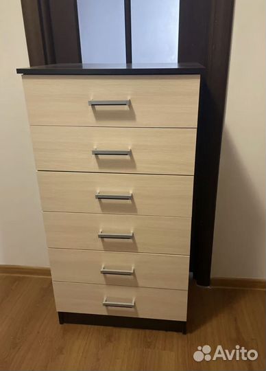 Комод высокий