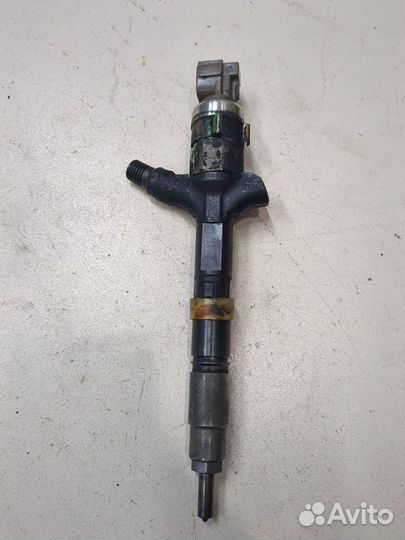 Форсунка топливная Toyota Previa (Estima), 2003