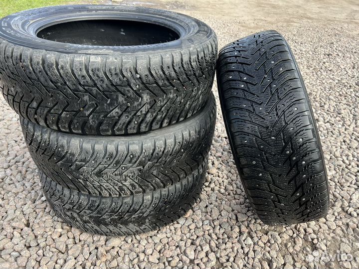 Nokian Tyres Hakkapeliitta 8 SUV 215/60 R17 100T