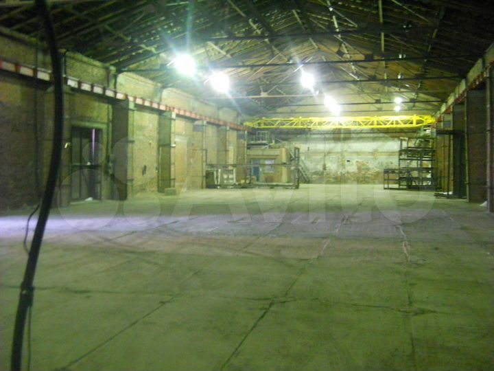 Склад, 1050 м²