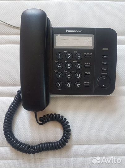 KX-TS2352RU - проводной телефон Panasonic (черный)