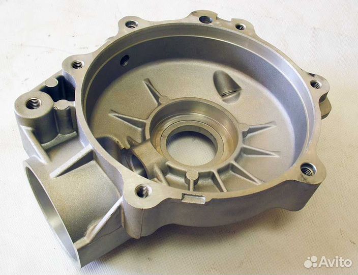 Картер переднего редуктора, правая половина