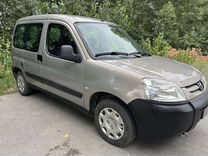 Peugeot Partner 1.4 MT, 2011, 130 000 км, с пробегом, цена 595 000 руб.