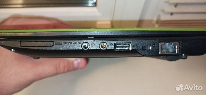 Нетбук Acer Aspire One 522