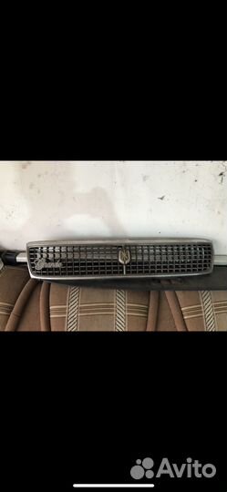 Решотка радиатора toyota mark 2 gx 81