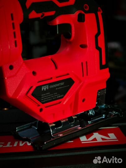 Лобзик аккумуляторный Tademitsu