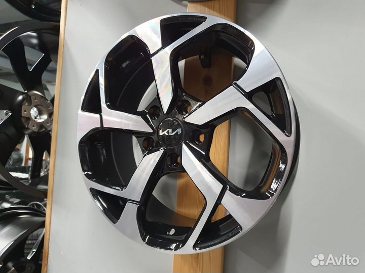 Диски R17 на Kia Sportage