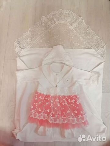 Комплект на выписку для девочки