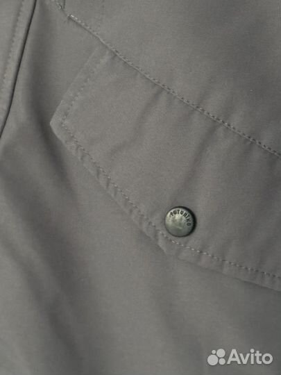 Демисезонная куртка на мальчика 152