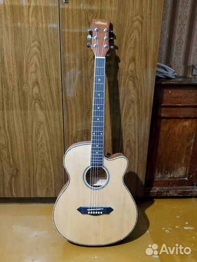 Акустическая гитара Alina