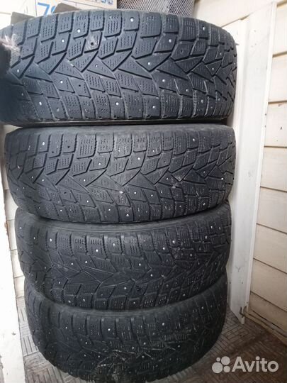 Dunlop SP Winter Ice 02 195/65 R15