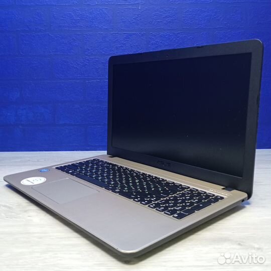 Ноутбук Asus VivoBook D540MA
