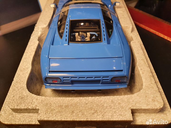 1:18 Autoart Bugatti EB110 GT Blue