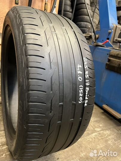 Bridgestone Turanza T001 245/45 R17