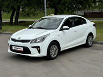 Kia Rio 1.4 AT, 2019, 198 200 км, с пробегом, цена 950 000 руб.